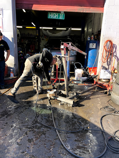 Auto Repair Shop «Feliz Auto Repair & Sales LLC», reviews and photos, 130 W Goepp St, Bethlehem, PA 18018, USA