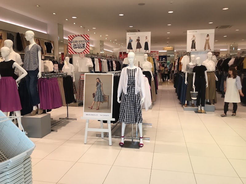 Gu ジーユー アクロスプラザ南栄店 鹿児島県鹿児島市南栄 衣料品店 衣料品 グルコミ