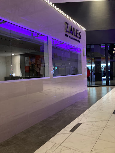 Jewelry Store «Zales - The Diamond Store», reviews and photos, 172 Easton Station, Columbus, OH 43219, USA