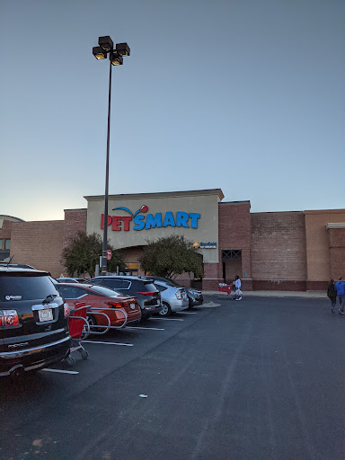 Pet Supply Store «PetSmart», reviews and photos, 2641 Lawndale Dr, Greensboro, NC 27408, USA