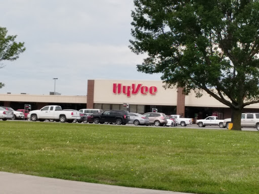 Hy-Vee, 500 S Fremont St, Shenandoah, IA 51601, USA, 