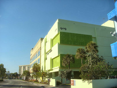 Center for Holistic Health Care - Chiropractor in North Miami Beach Florida