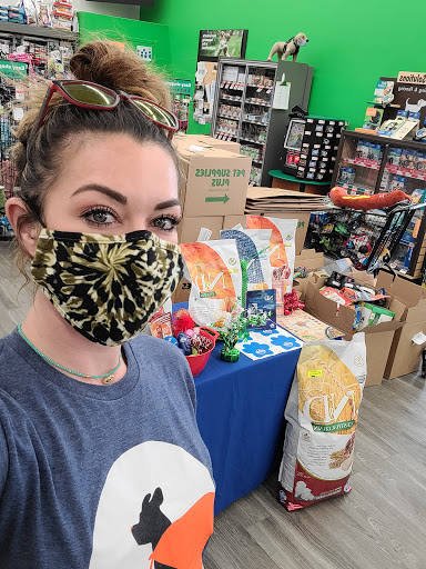 Pet Supply Store «Pet Supplies Plus», reviews and photos, 13360 W 87th St Pkwy, Lenexa, KS 66215, USA