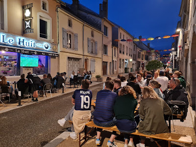 Le Huit à Neufchâteau
