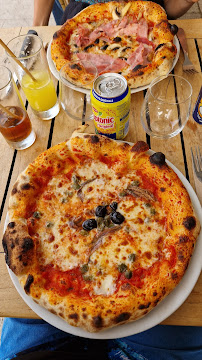 Plats et boissons du Pizzeria Pizza du Bastion ( La Cabane ) à Porto-Vecchio - n°1