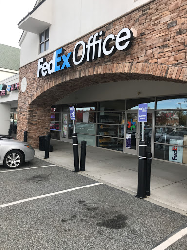 Print Shop «FedEx Office Print & Ship Center», reviews and photos, 1850 S Collegeville Rd Suite 104, Collegeville, PA 19426, USA
