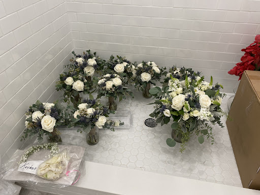 Florist «Country Club Flower Shop», reviews and photos, 820 W Lake Mary Blvd #101, Sanford, FL 32773, USA