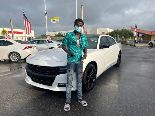 Used Car Dealer «Modern Auto Sales», reviews and photos, 2200 N Federal Hwy, Hollywood, FL 33020, USA