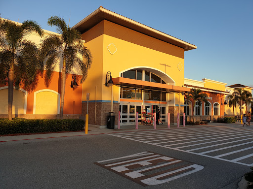 Department Store «Walmart Supercenter», reviews and photos, 19975 S Tamiami Trail, Estero, FL 33928, USA