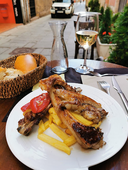 Restaurante La Gallina que cantó - C. Mayor, 32, 26250 Santo Domingo de la Calzada, La Rioja, Spain