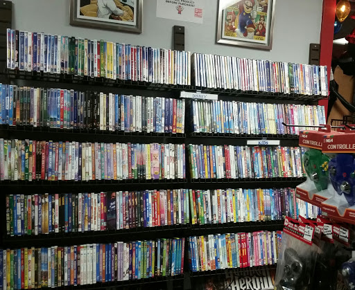 Video Game Store «Retro Replay», reviews and photos, 16941 E 9 Mile Rd, Eastpointe, MI 48021, USA