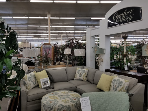 Furniture Store «Southern Hospitality», reviews and photos, 1709 James L Redman Pkwy, Plant City, FL 33563, USA