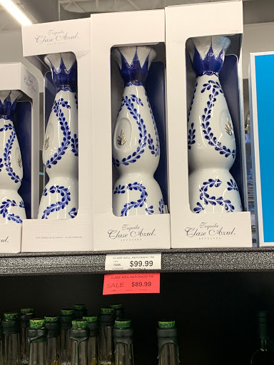 Liquor Store «Lukas Liquors Superstore», reviews and photos, 8457 S Yosemite St, Lone Tree, CO 80124, USA