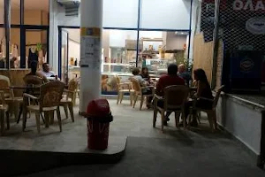 Καφετέρια BOURIKOS Σουβάλα Αίγινα image