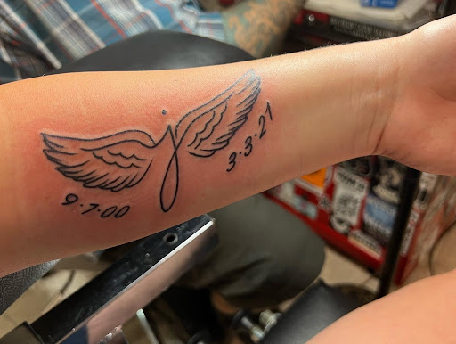 Tattoo Shop «Blue Line Tattoo», reviews and photos, 523 Main St, La Crosse, WI 54601, USA