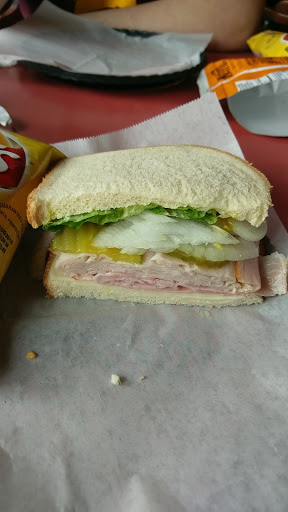 Grocery Store «Indianola Country Store & Deli», reviews and photos, 9175 NE Shore Dr, Indianola, WA 98342, USA