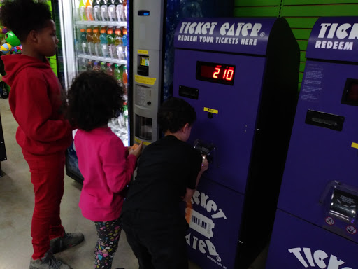 Amusement Center «Lightspeed Go-Karts & Laser Tag», reviews and photos, 4251 S 27th St, Greenfield, WI 53221, USA