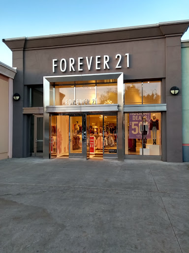 Clothing Store «Forever 21», reviews and photos, 885 Russell Blvd, Davis, CA 95616, USA