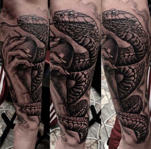 Tattoo Shop «Da Wei Tattoo», reviews and photos, 1053 E El Camino Real, Sunnyvale, CA 94087, USA