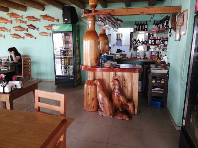 Residencial y restaurant Las Rocas