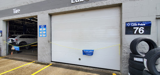 Tire Shop «Walmart Tires & Auto Parts», reviews and photos, 23500 NE Sandy Blvd, Wood Village, OR 97060, USA