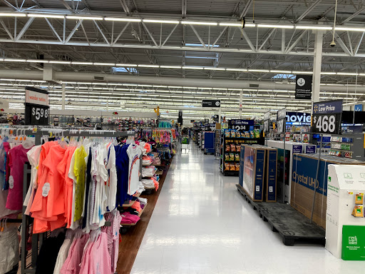 Discount Store «Walmart», reviews and photos, 3164 Berlin Turnpike, Newington, CT 06111, USA