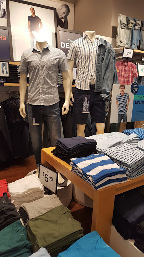 Clothing Store «Gap», reviews and photos, 18511 Outlet Blvd, Chesterfield, MO 63005, USA