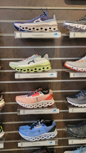 Running Store «Road Runner Sports», reviews and photos, 1326 Tenth Street, Berkeley, CA 94710, USA