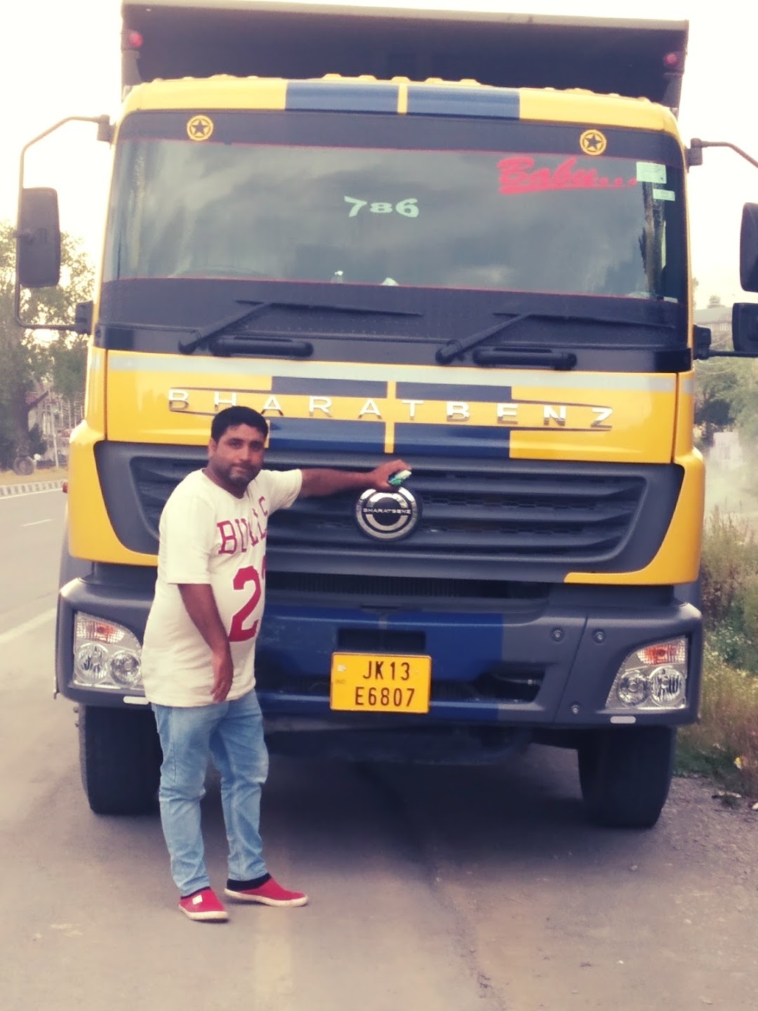 Ansari Trucking, BharatBenz