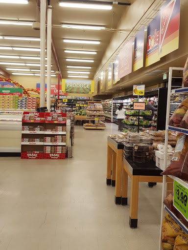 Grocery Store «Grocery Outlet Bargain Market», reviews and photos, 354 S 1st Ave, Hillsboro, OR 97123, USA