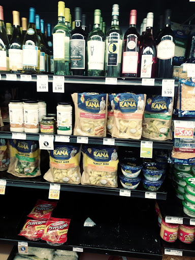 Grocery Store «Food Lion», reviews and photos, 250 W Mills St Unit 5, Columbus, NC 28722, USA