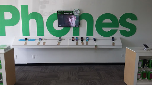 Cell Phone Store «Cricket Wireless Authorized Retailer», reviews and photos, 8789 Hall Rd, Utica, MI 48317, USA