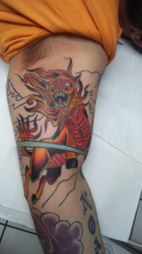 Tattoo Shop «No Egrets Tattoo Studios», reviews and photos, 1128 College St, Clarksville, TN 37040, USA