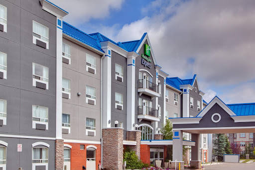 Holiday Inn Express & Suites Calgary South-Macleod Trail S, an IHG Hotel