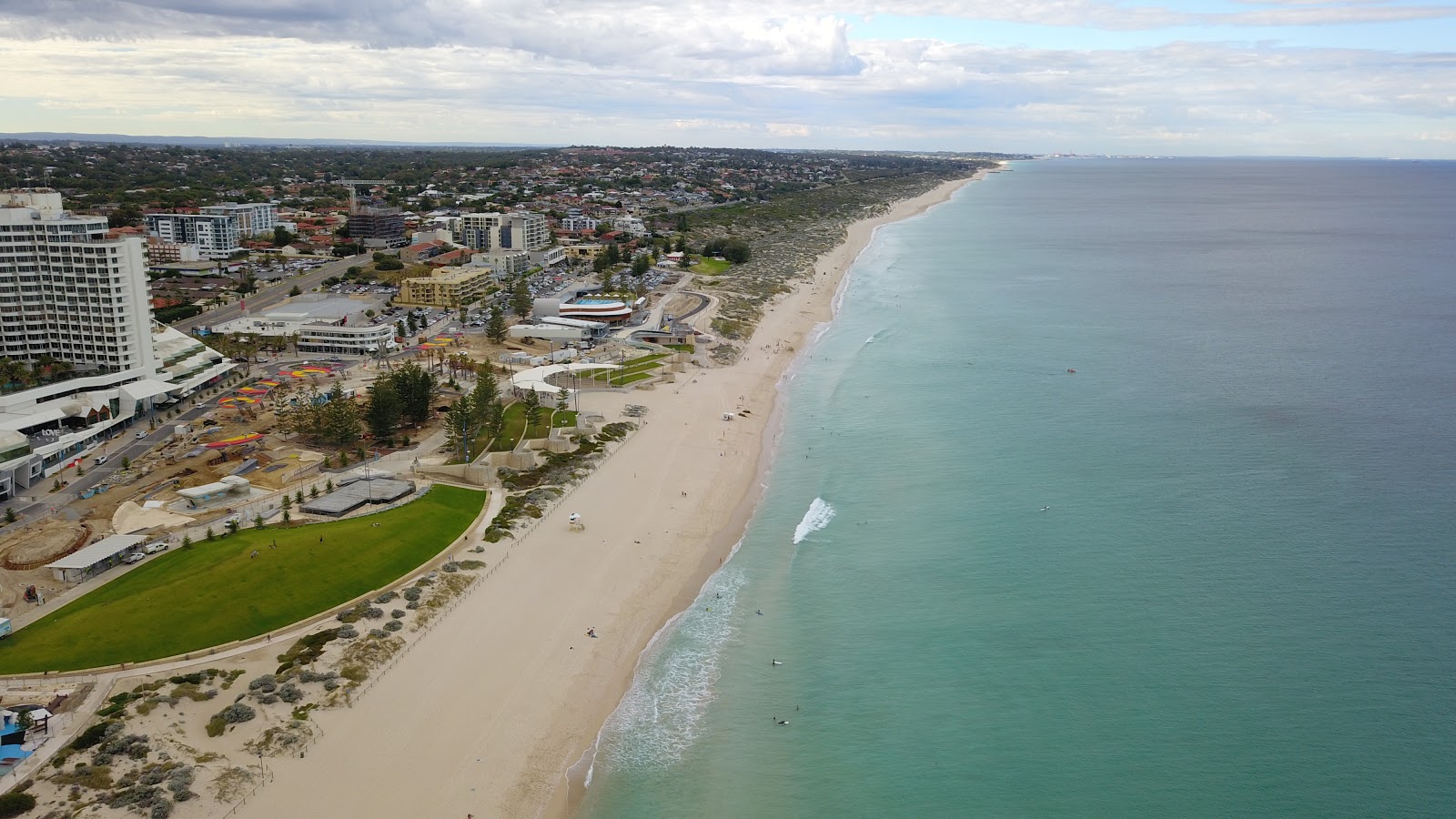Scarborough Beach photo #9