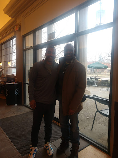 Coffee Shop «Starbucks», reviews and photos, 2450 E Main St, Bexley, OH 43209, USA