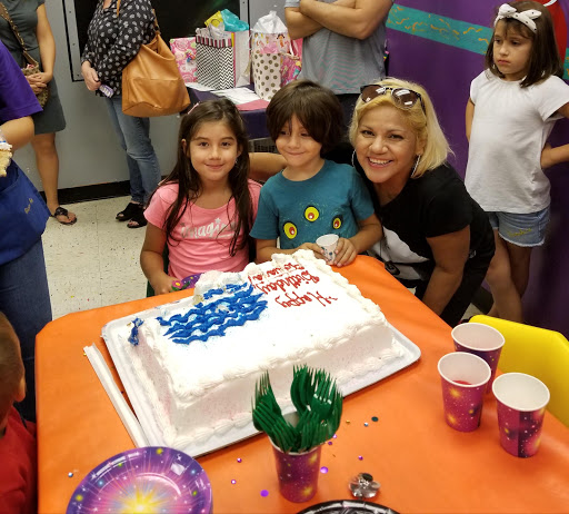 Shopping Mall «Southwood Shopping Center», reviews and photos, 1701 W Ben White Blvd, Austin, TX 78701, USA