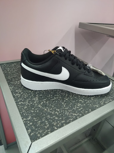 Sporting Goods Store «Academy Sports + Outdoors», reviews and photos, 9781 Quivira Rd, Overland Park, KS 66215, USA