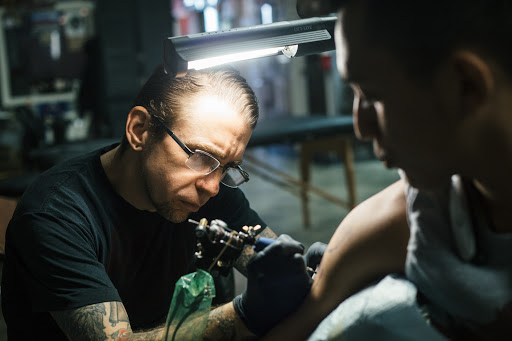 Tattoo Shop «Hellcat Tattoo», reviews and photos, 1896 Palm Beach Lakes Blvd #100, West Palm Beach, FL 33409, USA