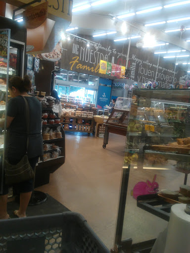 Grocery Store «Northgate Gonzalez Markets», reviews and photos, 9101 Telegraph Rd, Pico Rivera, CA 90660, USA