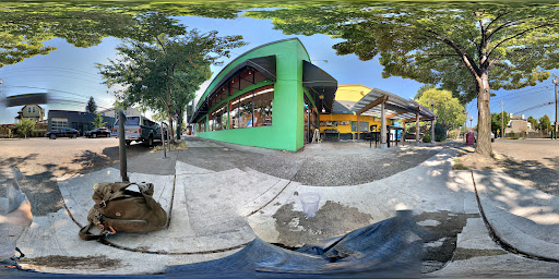 Grocery Store «Food Front Cooperative Grocery», reviews and photos, 2375 NW Thurman St, Portland, OR 97210, USA