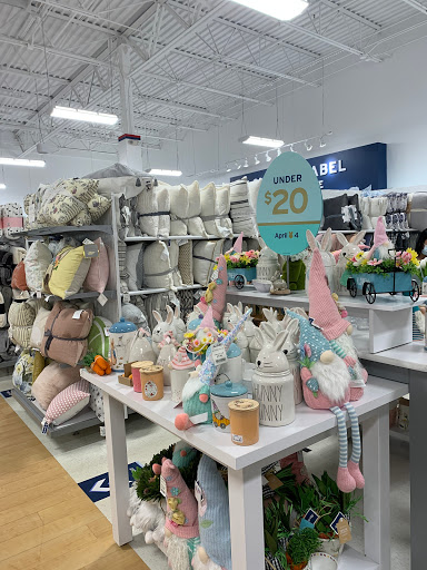 Department Store «Marshalls & HomeGoods», reviews and photos, 731 Centerview Blvd, Kissimmee, FL 34741, USA