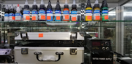 Tobacco Shop «Illusion Smoke Shop», reviews and photos, 4809 Laguna Blvd # 110, Elk Grove, CA 95758, USA