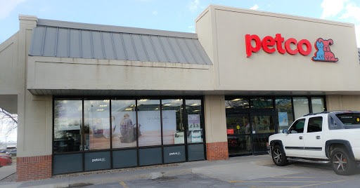 Pet Supply Store «Petco Animal Supplies», reviews and photos, 3115 Iowa St, Lawrence, KS 66046, USA