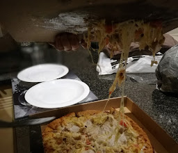Pizza Hut Lynnridge Mall photo
