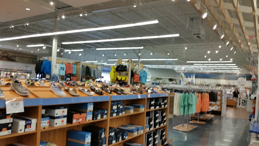 Marine Supply Store «West Marine», reviews and photos, 4000 Virginia Beach Blvd #100, Virginia Beach, VA 23452, USA