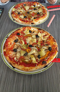 Plats et boissons du Pizzeria pizzaFiesta à Auby - n°11