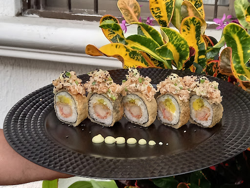 Bendito Sushi & Wok