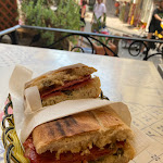 Photo n°1 de l'avis de Dominika.y fait le 08/08/2022 à 09:57 sur le  Enopaninoteca Gilberto e Vera à Lipari