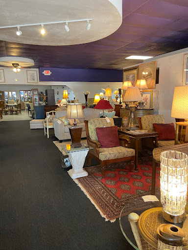 Consignment Shop «Design Furniture Outlet & Consignment», reviews and photos, 1928 Gulf to Bay Blvd, Clearwater, FL 33765, USA